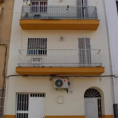 Apartment And New With Balcony Close To The 2ºb *