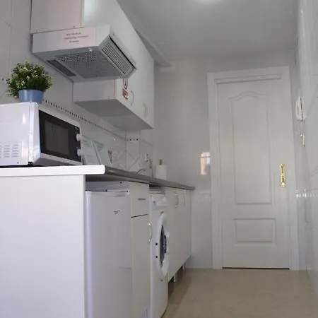 Apartment And New With Balcony Close To The 2ºb *