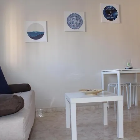 Apartment And New With Balcony Close To The 2ºb Malaga