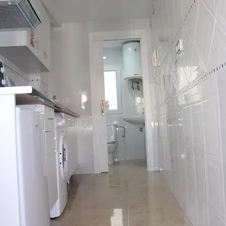 Apartment And New With Balcony Close To The 2ºb *